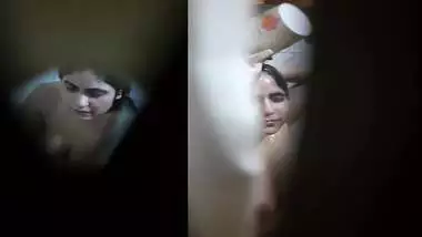 Chubby sister bathing caught through hole viral MMS